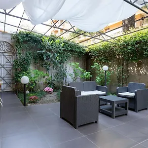 The Secret Garden Apartment Como